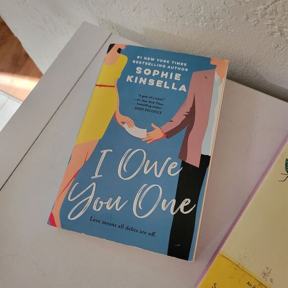 Sophie Kinsella Book Set - Picture 3 of 3